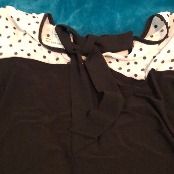 Black and polka dot blouse - Picture 2 of 2